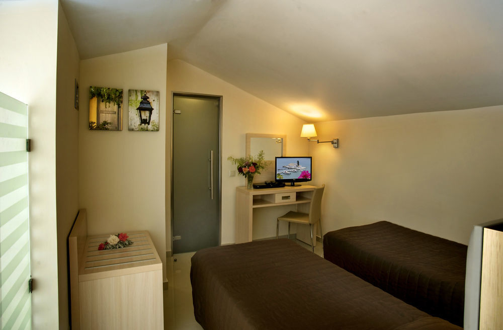 Capo Di Corfu Hotel de apartamente 5*